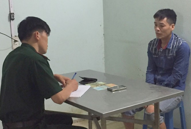 Biên phòng Lào Cai phá 2 tụ điểm ma túy - ảnh 1