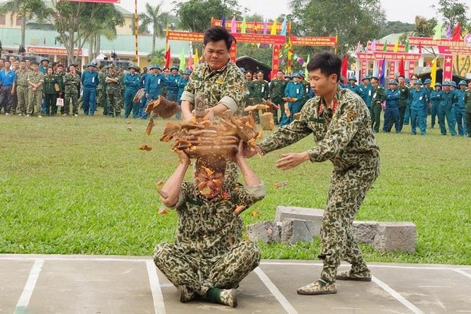 Đại đội Trinh sát 20 và đặc nhiệm Biên phòng đua tài võ nghệ, khí công - ảnh 5