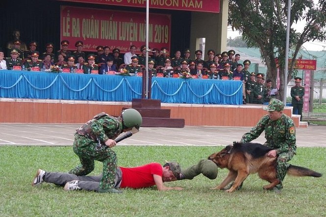Đại đội Trinh sát 20 và đặc nhiệm Biên phòng đua tài võ nghệ, khí công - ảnh 12