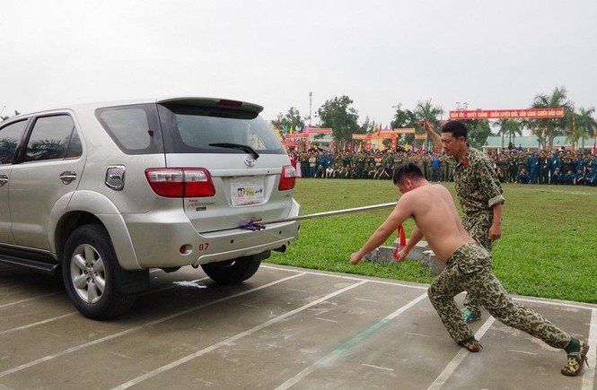 Đại đội Trinh sát 20 và đặc nhiệm Biên phòng đua tài võ nghệ, khí công - ảnh 3