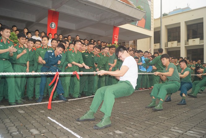 Rộn ràng Ngày hội thanh niên 2019 ở Học viện Kỹ thuật Quân sự - ảnh 2
