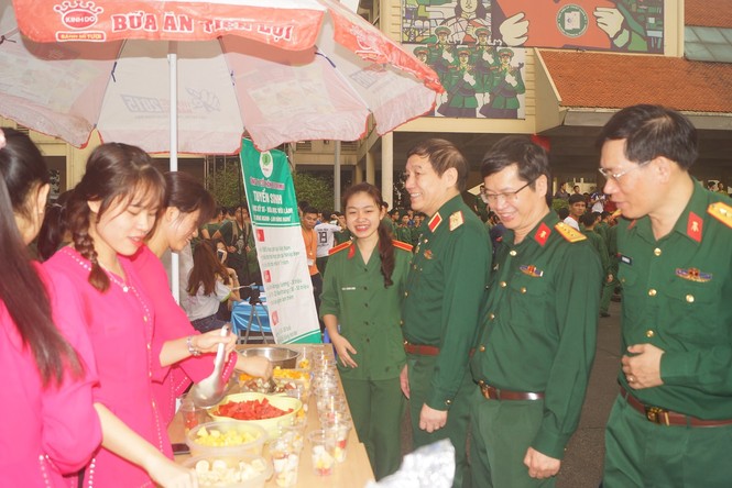 Rộn ràng Ngày hội thanh niên 2019 ở Học viện Kỹ thuật Quân sự - ảnh 1