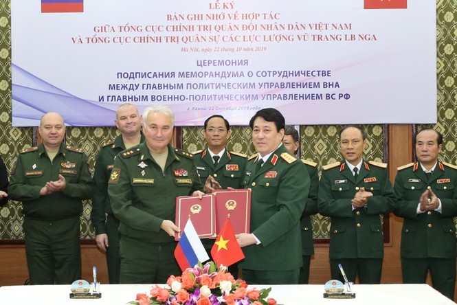Tư lệnh Hải quân Việt Nam muốn hợp tác chặt chẽ với Hải quân Nga - ảnh 2
