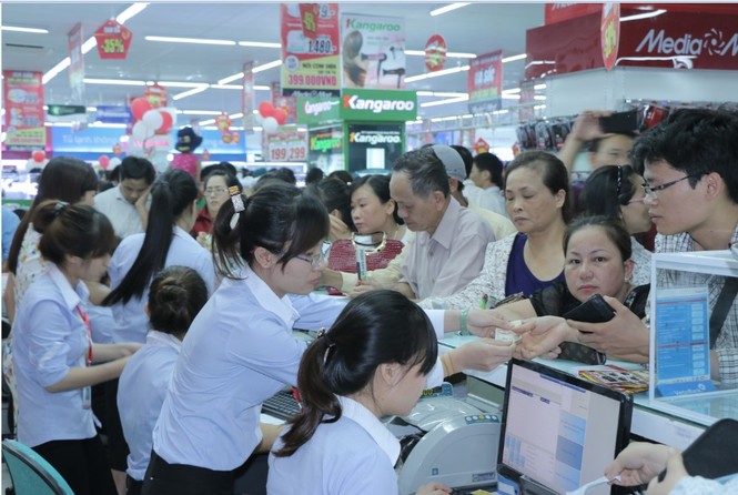 Biển người chờ khai trương đại siêu thị Media Mart Hưng Yên - ảnh 12