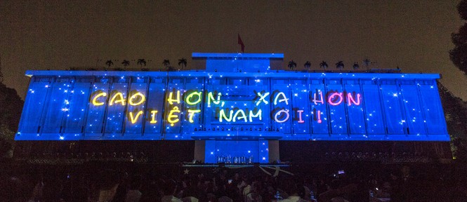 Hình ảnh Việt Nam lung linh với công nghệ 3D Mapping - ảnh 7