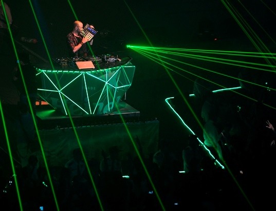 Khán giả bia Heineken cuồng nhiệt cùng DJ quốc tế - ảnh 6