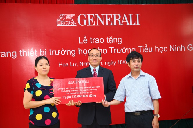 Generali Việt Nam tặng gói thiết bị trường học cho trường Tiểu học Ninh Giang - ảnh 2