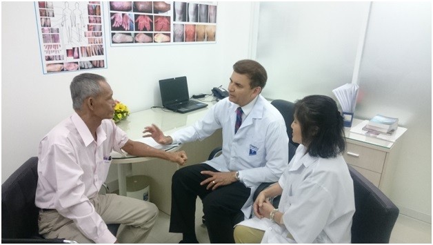 Phương pháp mới trị vẩy nến, viêm da cơ địa bằng thảo dược - ảnh 1