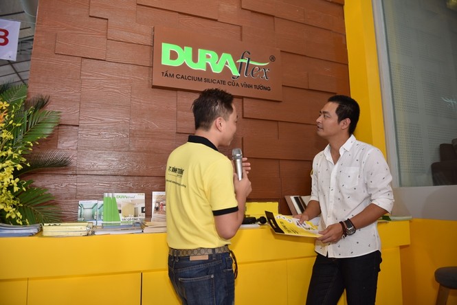 Phan Anh thi tài leo núi nhân tạo tại VietBuild Hà Nội - ảnh 1