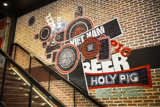 'Đập hộp' nhà hàng container siêu khủng Holy Pig xuất hiện tại Đà Nẵng - ảnh 1