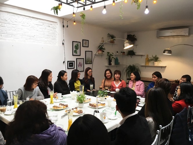“Ngồi sau vô lăng” không còn là nghề của riêng nam giới - ảnh 1