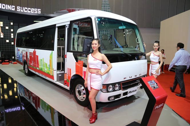 Fuso mạnh mẽ với các mẫu xe tải tại Vietnam Motor Show 2017 - ảnh 2