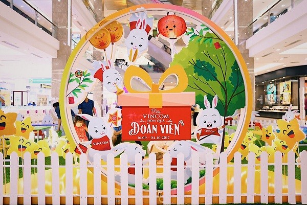 Đến Vincom đón “siêu trăng” kỷ lục - ảnh 4