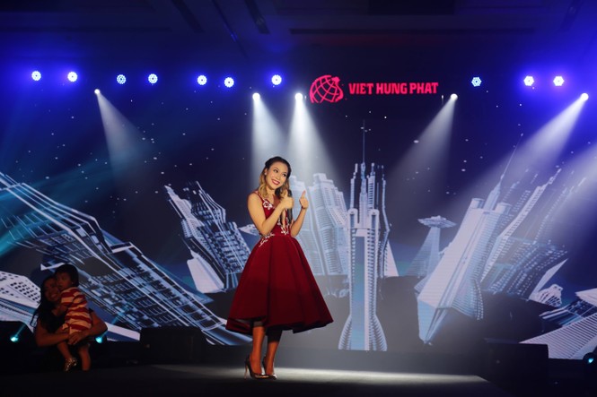 Việt Hưng Phát làm chương trình 'Sắc Màu Tri Ân 2017' dành cho 1.000 khách hàng - ảnh 1