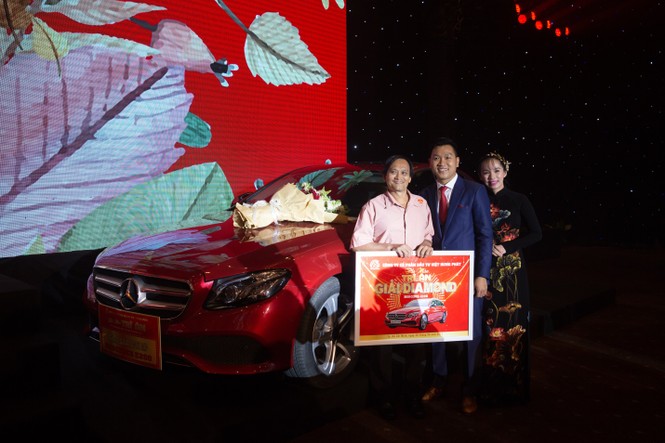 Việt Hưng Phát làm chương trình 'Sắc Màu Tri Ân 2017' dành cho 1.000 khách hàng - ảnh 4