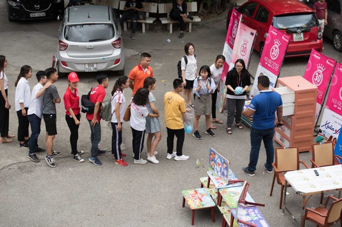 Tour quảng bá tuyển sinh HHVN 2018 đến 'Ngôi trường của các hoa hậu' - ảnh 2