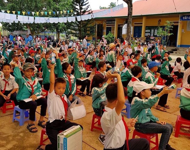Hơn 16.000 ly sữa cho trẻ em nhân Ngày sữa thế giới 2018 - ảnh 1
