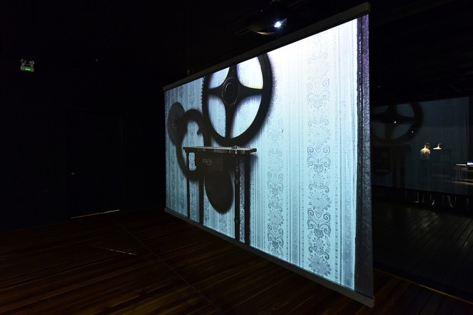 Video art của Hiraki Sawa: Lời gọi mời khó cưỡng từ cõi siêu thực - ảnh 3