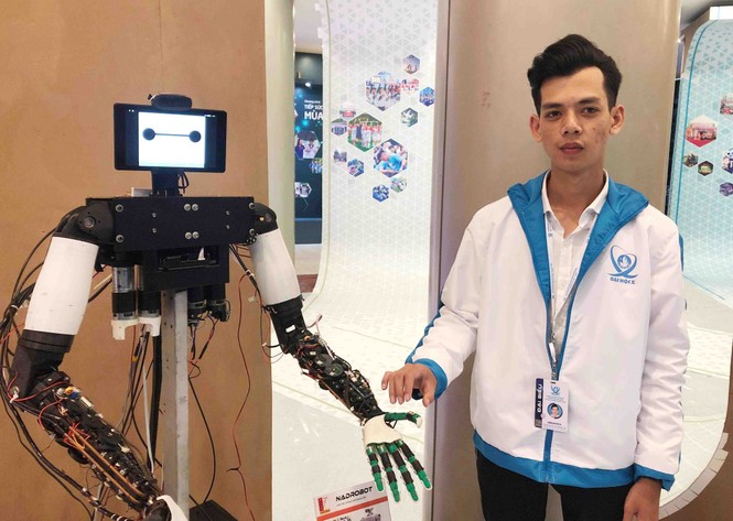 Hỗ trợ, giúp đỡ sinh viên dân tộc thiểu số - ảnh 1