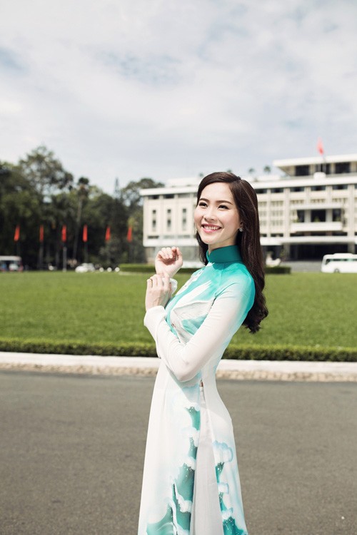 Đặng Thu Thảo tha thướt áo dài trên phố - ảnh 7