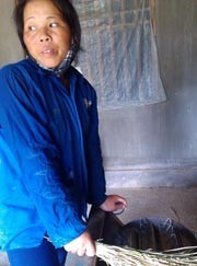 Cậu bé bị bỏ rơi nơi hang đá mang tiếng là ma rừng - ảnh 2