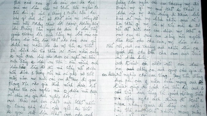 Người mẹ nghèo tự tử cho con đi học gây chấn động - ảnh 1