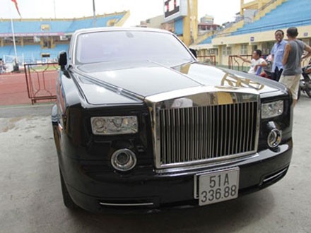 Đại gia và số phận những siêu xe Rolls Royce Phantom - ảnh 1
