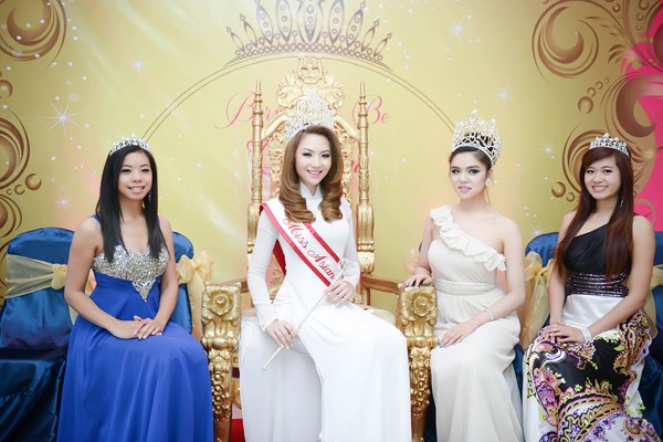 Hoa hậu gốc Việt Jennifer Chung lộng lẫy trong tiệc mừng - ảnh 6