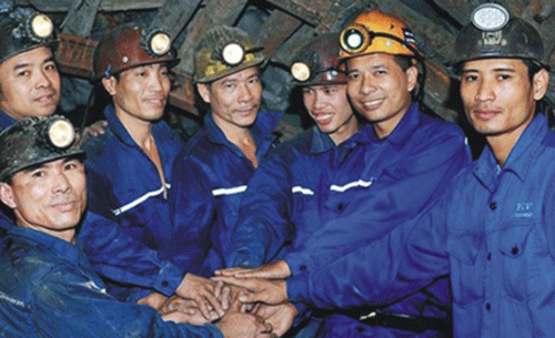 Vinacomin quyết tâm giữ vững nhịp độ tăng trưởng - ảnh 1