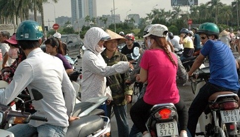 Kiếm 50 triệu/ngày nhờ buôn vé “chợ đen” xem trận chung kết U19 - ảnh 2