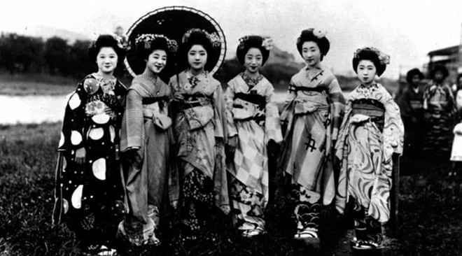 Cuộc đời bí ẩn và khắc nghiệt của geisha Nhật Bản - ảnh 1