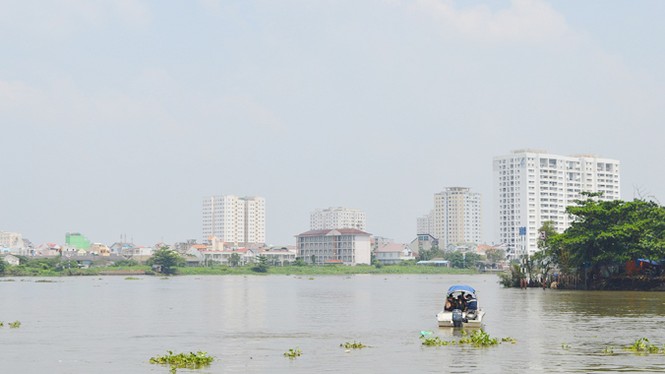 Hai người đàn ông liên tiếp nhảy cầu Bình Triệu tự vẫn - ảnh 3
