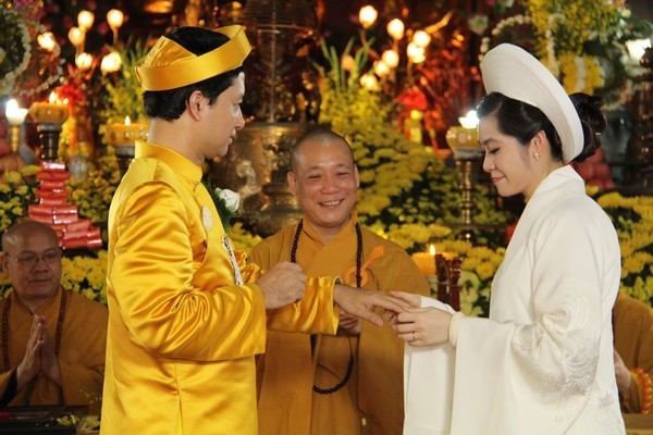 Ái nữ của bà chủ Tập đoàn Nam Cường làm lễ cưới tại chùa - ảnh 10