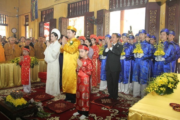 Ái nữ của bà chủ Tập đoàn Nam Cường làm lễ cưới tại chùa - ảnh 4