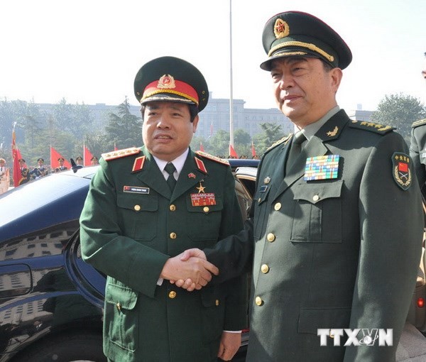 Bộ trưởng Phùng Quang Thanh hội kiến Phó Chủ tịch Quân ủy TW Trung Quốc - ảnh 1