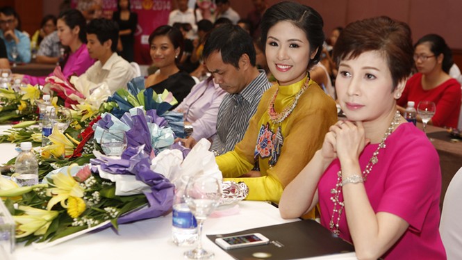 Vương miện phiên bản mới và những thú vị khác - ảnh 2