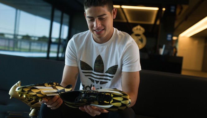 James Rodriguez khoe 'vũ khí' trước Siêu kinh điển - ảnh 1