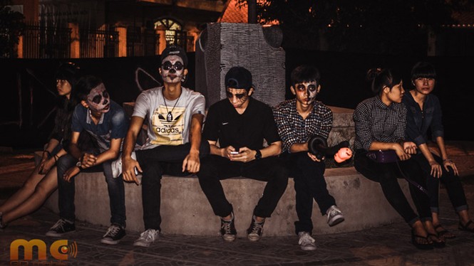 Không khí Halloween tại Hà Nội: Nhát ma cả tuần - ảnh 1