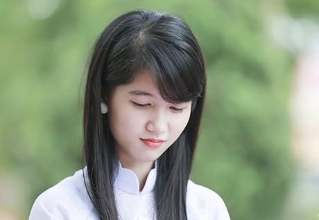 Nữ sinh Thái Nguyên xinh xắn “trong veo” gây sốt - ảnh 2
