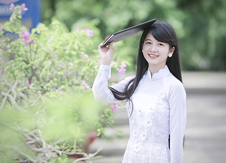 Nữ sinh Thái Nguyên xinh xắn “trong veo” gây sốt - ảnh 7