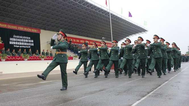 Trinh sát đặc nhiệm Quân khu 1 thi triển tuyệt kỹ - ảnh 3