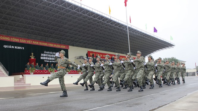 Trinh sát đặc nhiệm Quân khu 1 thi triển tuyệt kỹ - ảnh 4