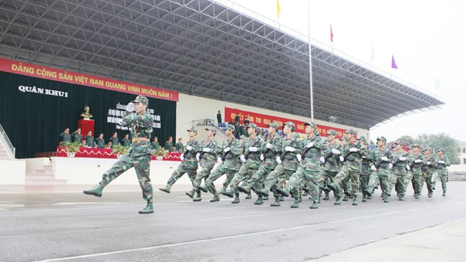 Trinh sát đặc nhiệm Quân khu 1 thi triển tuyệt kỹ - ảnh 5