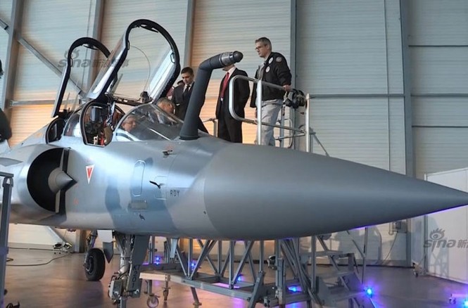 Cận cảnh tiêm kích Mirage 2000 'lên đời' của Ấn Độ - ảnh 11