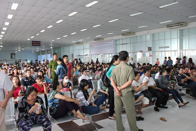 Bắt đầu bán vé tàu Tết từ ngày 25/9 - ảnh 1