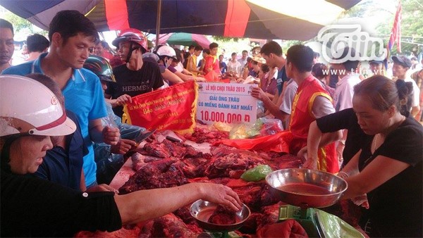 Thịt trâu chọi Đồ Sơn giá bạc triệu hút khách - ảnh 5