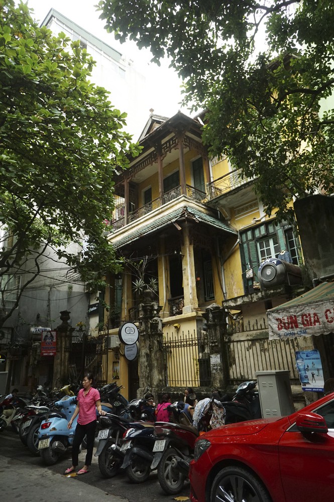Nguy hiểm rình rập bên trong những căn biệt thự cổ Hà Nội - ảnh 14