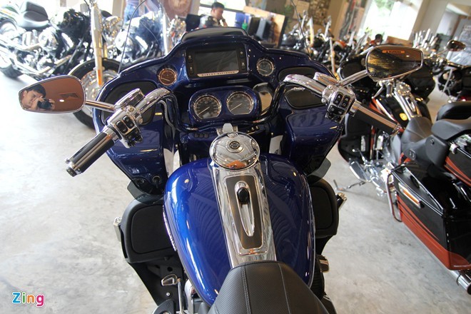 Chi tiết Harley-Davidson CVO Road Glide giá gần 2 tỷ - ảnh 3