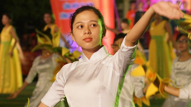 Dạ hội thanh niên tiến bước dưới cờ Đảng - ảnh 6