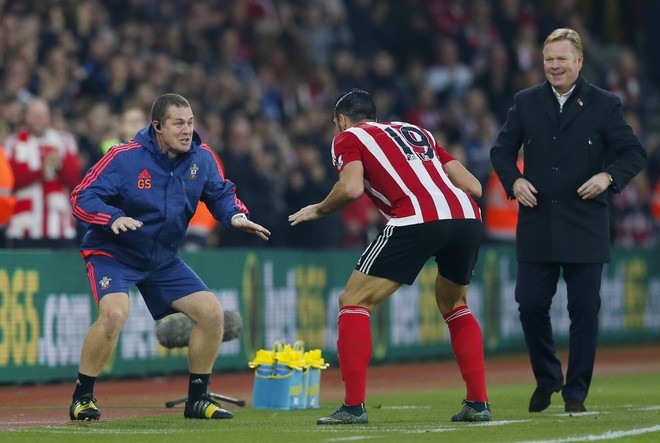 Ai có thể dẫn dắt Chelsea nếu Mourinho ra đi - ảnh 6